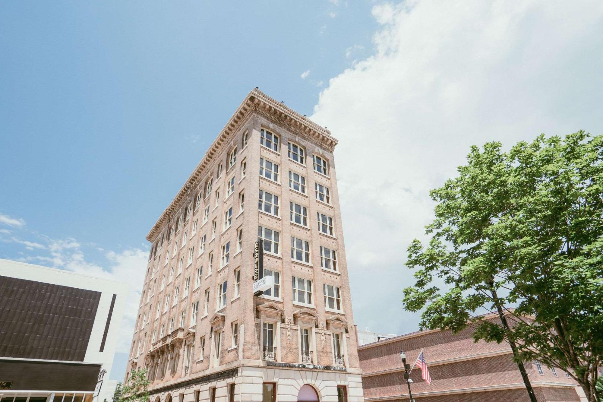 The Esquire Hotel Downtown Gastonia, Ascend Hotel Collection Exterior photo